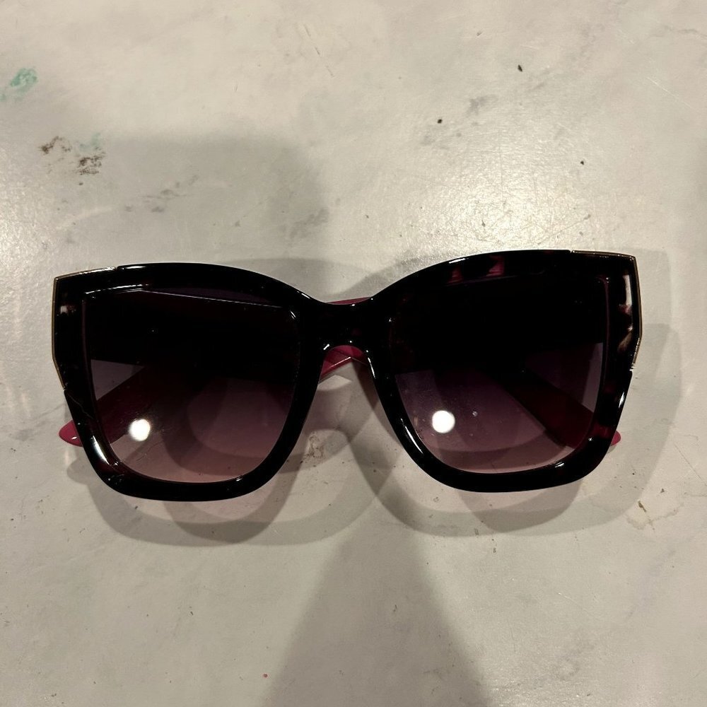 Womens sunglasses‎